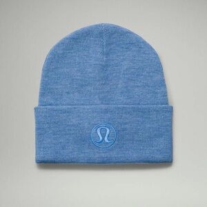 Warm revelation beanie in Heathered Blue Nile